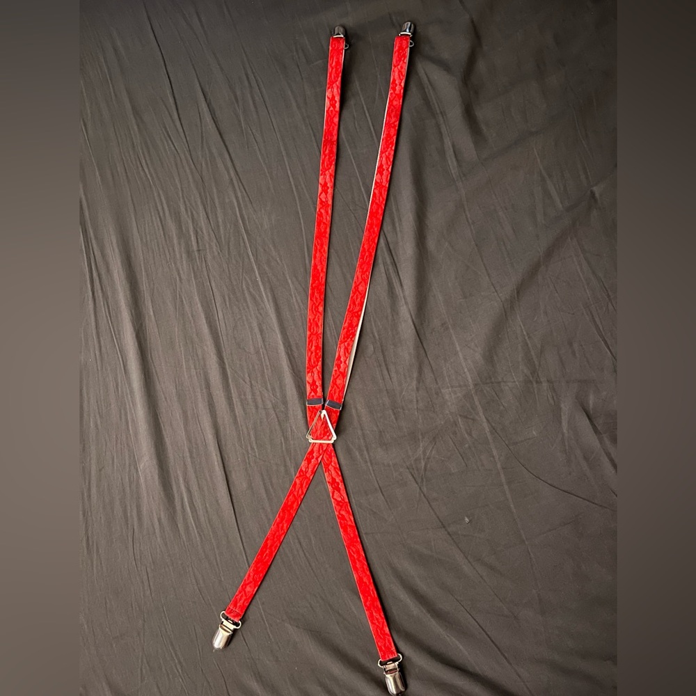 Hot Topic Red Lace print Skinny Suspenders - Picture 2 of 3
